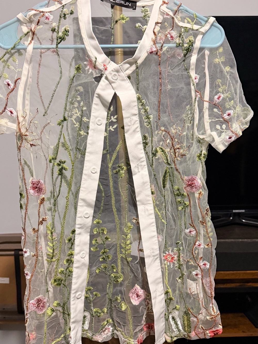 Incerun Embroidered Sheer Button-Front Formal Top in White and Pink